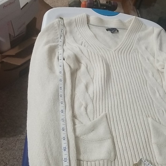 Tommy hillfrgure  white sweater very beautiful  LG - Picture 10 of 15